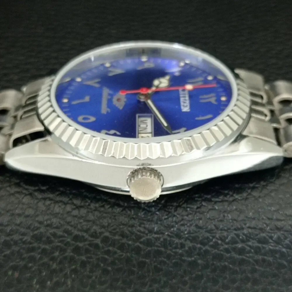 Vintage 1991 Citizen Automatic Mens Silver Watch W/daydate & Blue accents